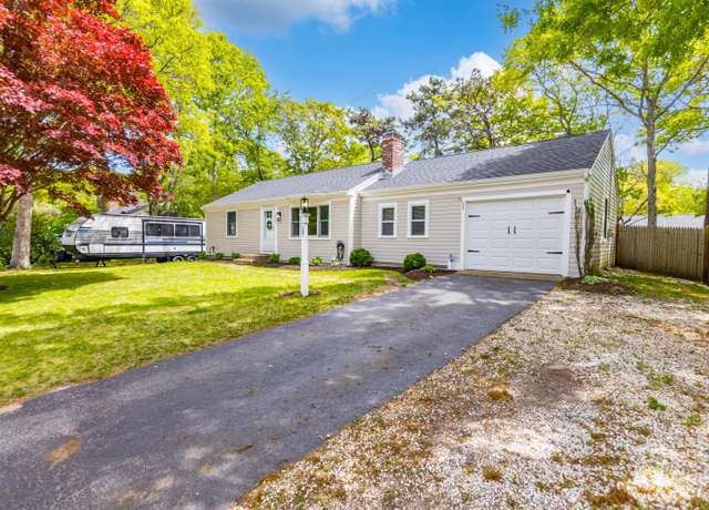 Property at 17 Swift Brook Rd, South Yarmouth, MA 02664, 2 beds, 1 bath