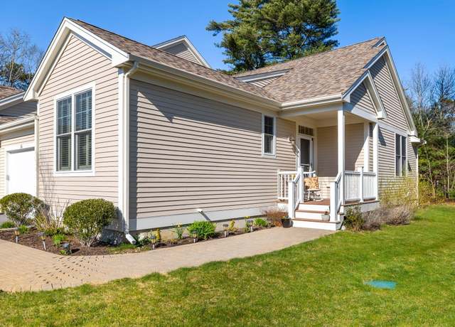 Property at 16 Grey Hawk Dr, Mashpee, MA 02649, 2 beds, 2.5 baths