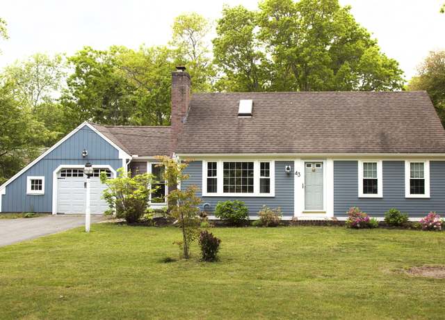 Property at 43 Woodridge Rd, East Sandwich, MA 02537, 4 beds, 2 baths