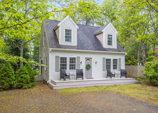 Property at 29 Seaview Dr, East Falmouth, MA 02536, 3 beds, 2 baths