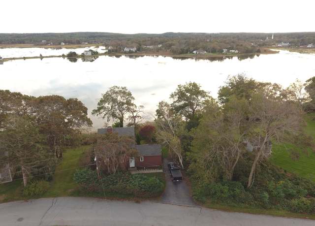 Property at 78 Wood Ave, Sandwich, MA 02563, 3 beds, 1 bath