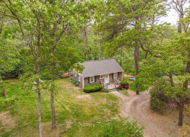 Property at 4 Fairview Ave, Eastham, MA 02642, 2 beds, 1 bath
