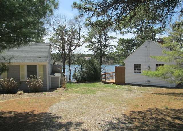 Property at 43 Pond St #1, West Dennis, MA 02670, 2 beds, 1 bath