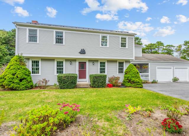 Property at 23 Foster Rd, East Sandwich, MA 02537, 4 beds, 2.5 baths