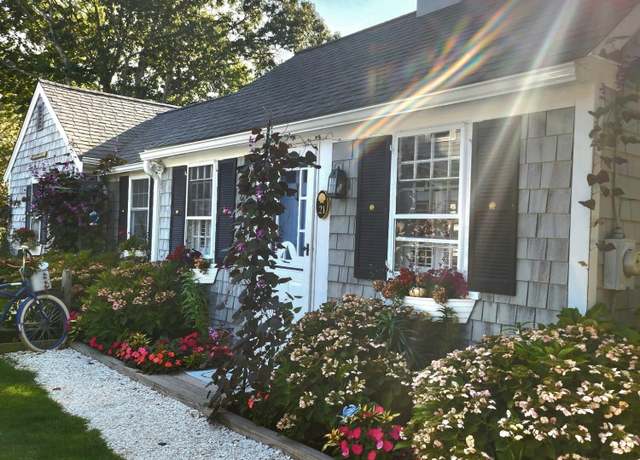 Property at 21 Nickerson Rd #3, Cotuit, MA 02635, 1 bed, 1 bath
