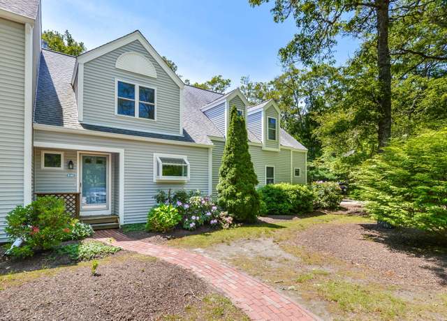 Property at 34 Southpoint Dr, Sandwich, MA 02563, 2 beds, 1.5 baths