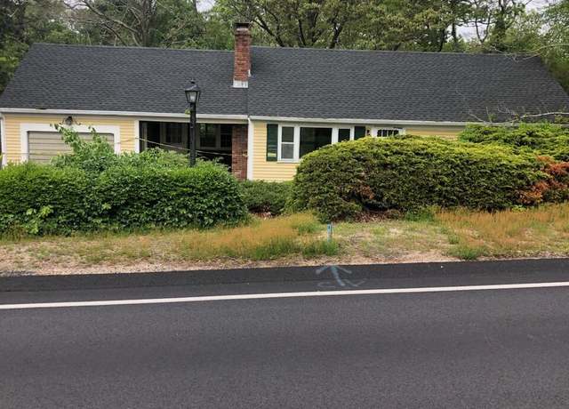 Property at 4 Pond Rd, Orleans, MA 02653, 3 beds, 2 baths