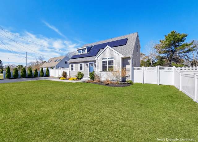 Property at 92 Broken Bow Ln, Teaticket, MA 02536, 3 beds, 2.5 baths