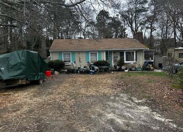 Property at 39 Pine Ridge Rd, East Falmouth, MA 02536, 3 beds, 1 bath