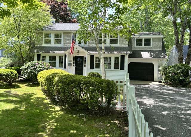 Property at 117 Parker Rd, Osterville, MA 02655, 3 beds, 2.5 baths