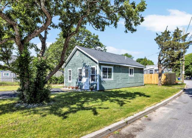 Property at 24 Wareham Ave, Wareham, MA 02571, 3 beds, 1 bath
