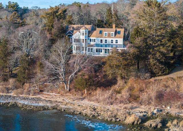 Property at 10 Squeteague Harbor Rd, Cataumet, MA 02534, 8 beds, 4.5 baths