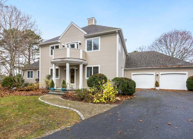 Property at 39 Fairway Pointe Rd, East Falmouth, MA 02536, 4 beds, 3.5 baths