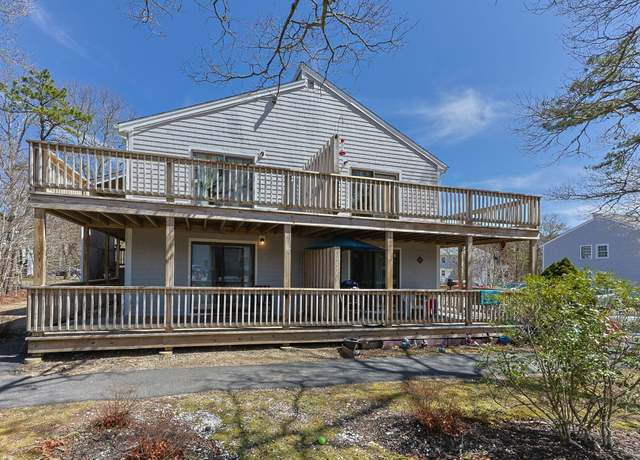 Property at 35 Ashumet Rd Unit 8C, Mashpee, MA 02649, 2 beds, 1 bath