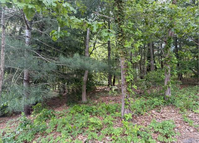 Property at 17 Fairmount Rd, South Dennis, MA 02660