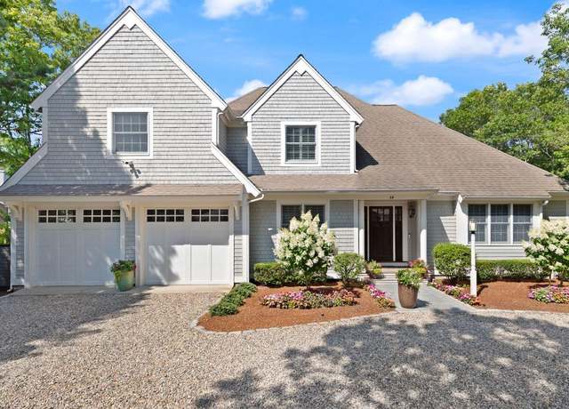 Property at 54 Greensward Cir, Mashpee, MA 02649, 4 beds, 4.5 baths