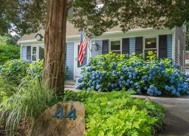 Property at 44 Hillside Ave, North Falmouth, MA 02556, 3 beds, 2 baths