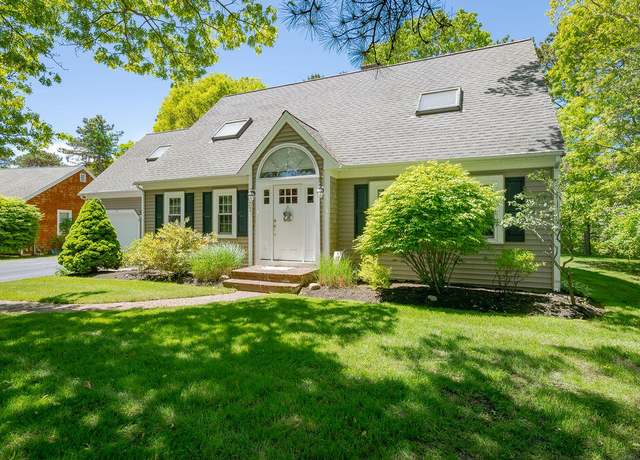 Property at 37 Square Rigger Ln, Hyannis, MA 02601, 4 beds, 2.5 baths