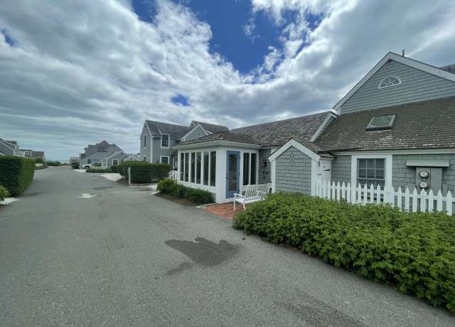 Property at 17 Hydrangea Ln, Mashpee, MA 02649, 1 bed, 1 bath
