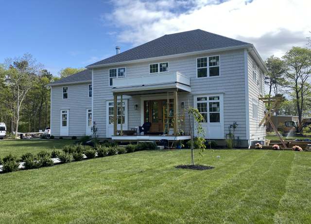 Property at 160 Ashumet Rd, East Falmouth, MA 02536, 4 beds, 6.5 baths