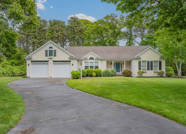 Property at 104 Clipper Way, Brewster, MA 02631, 3 beds, 2 baths