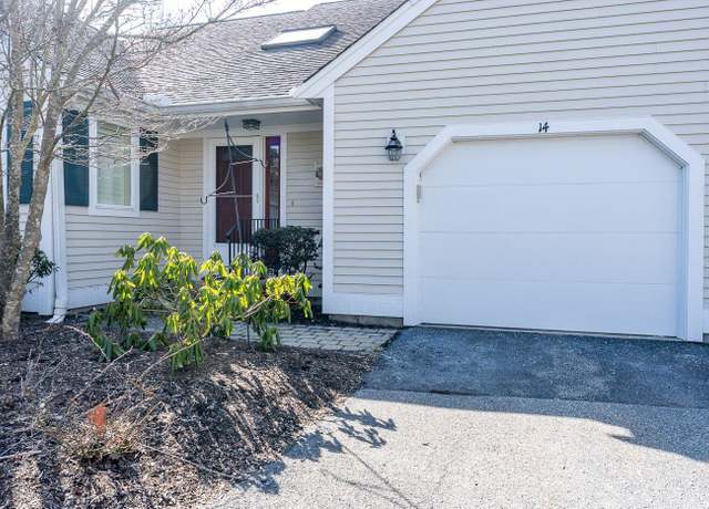 Property at 14 N Ridge Rd, Mashpee, MA 02649, 2 beds, 2.5 baths