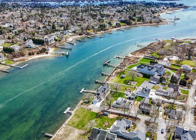 Property at 331 Union St, South Yarmouth, MA 02664, 4 beds, 4.5 baths