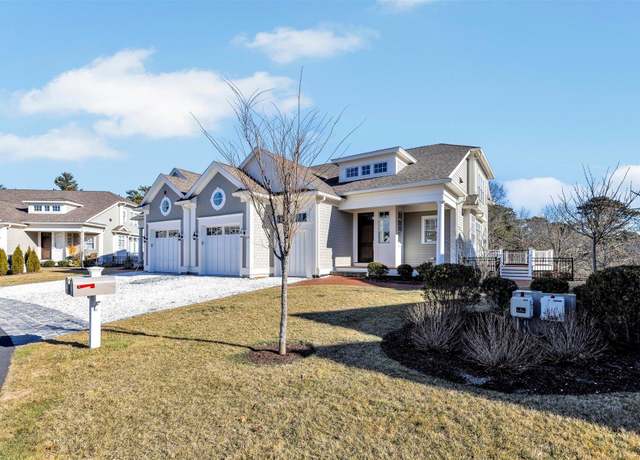 Property at 28B Clayton Cir Unit B, Mashpee, MA 02649, 3 beds, 3.5 baths