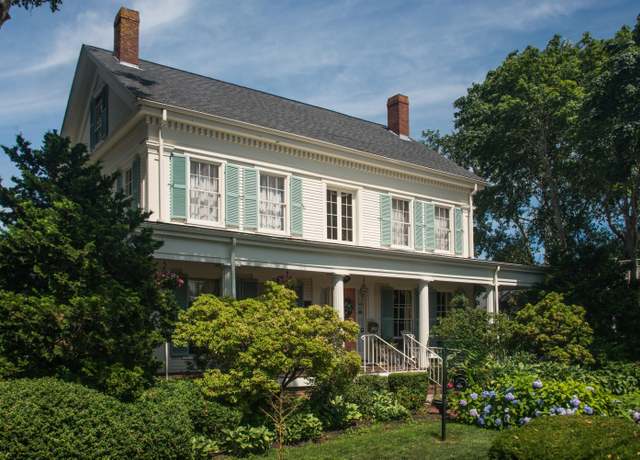 Property at 308 Old Main St, South Yarmouth, MA 02664, 12 beds, 13 baths