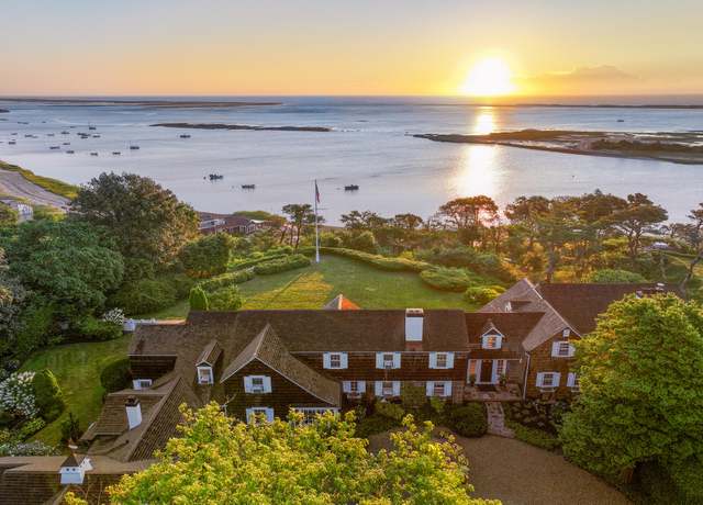 Property at 552 Shore Rd, Chatham, MA 02633, 7 beds, 6.5 baths