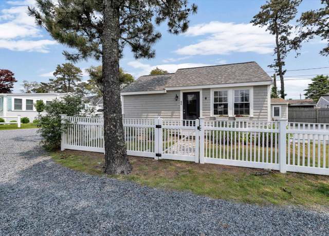 Property at 242 Old Wharf Rd Unit B4, Dennis Port, MA 02639, 2 beds, 1 bath