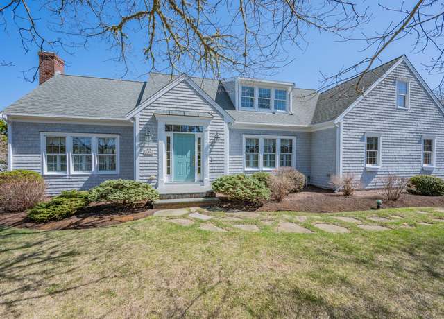 Property at 144 Country Side Dr, Chatham, MA 02633, 2 beds, 2.5 baths