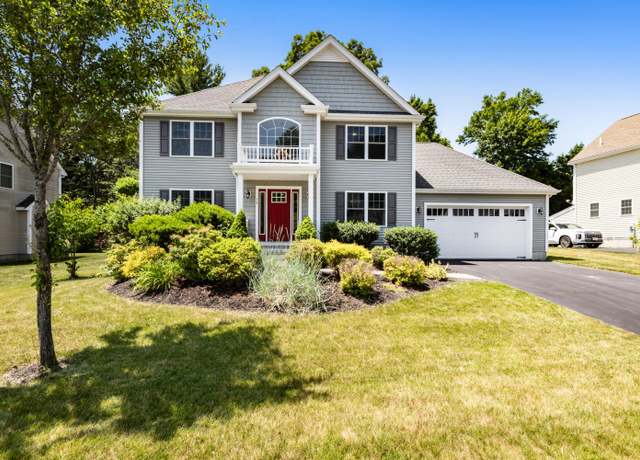 Property at 13 Saw Mill Ln, Rockland, MA 02370, 3 beds, 2.5 baths