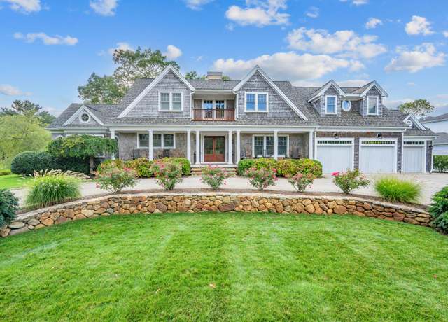 Property at 220 Dunrobin Rd, Mashpee, MA 02649, 4 beds, 4.5 baths