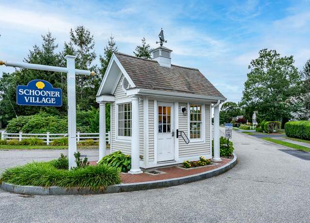 Property at 69 Schooner Ln, Hyannis, MA 02601, 3 beds, 2.5 baths