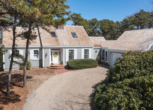 Property at 84 Emery Ln, North Chatham, MA 02650, 3 beds, 2.5 baths