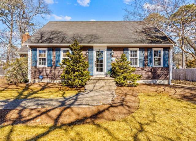 Property at 21 Nehoiden Rd, Mashpee, MA 02649, 4 beds, 2 baths