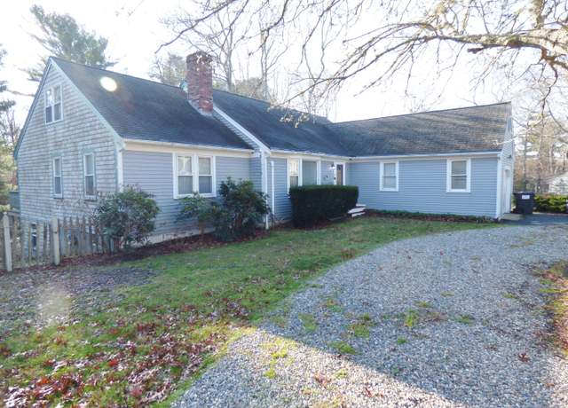 Property at 184 Cap'n Crosby Rd, Centerville, MA 02632, 4 beds, 2 baths