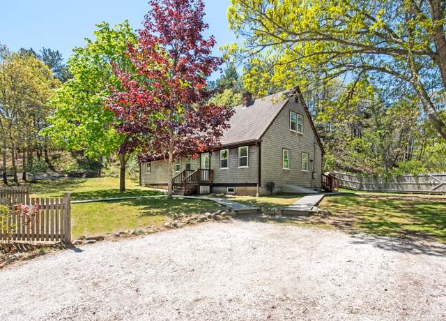Property at 10 Bay View Rd, Wellfleet, MA 02667, 3 beds, 1.5 baths