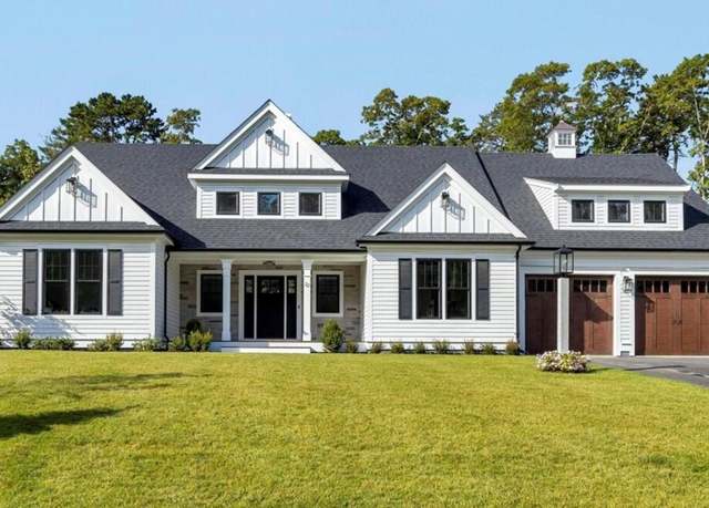 Property at 22 Country Club Ln, Mashpee, MA 02649, 4 beds, 3.5 baths