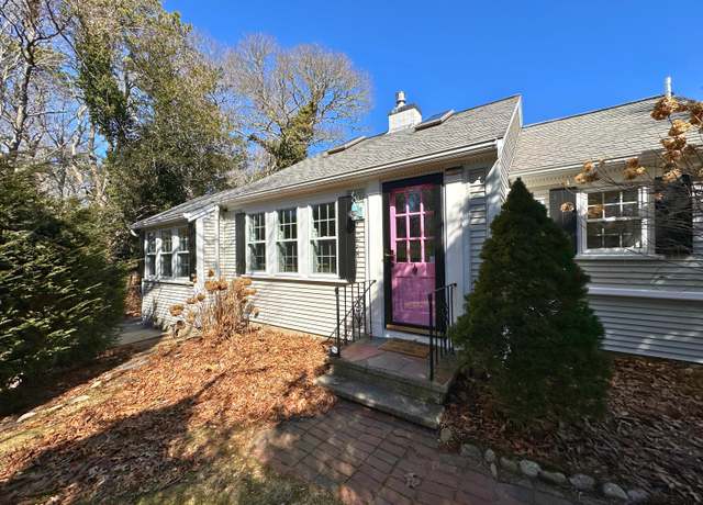 Property at 64 Harrison Rd, Centerville, MA 02632, 2 beds, 1 bath