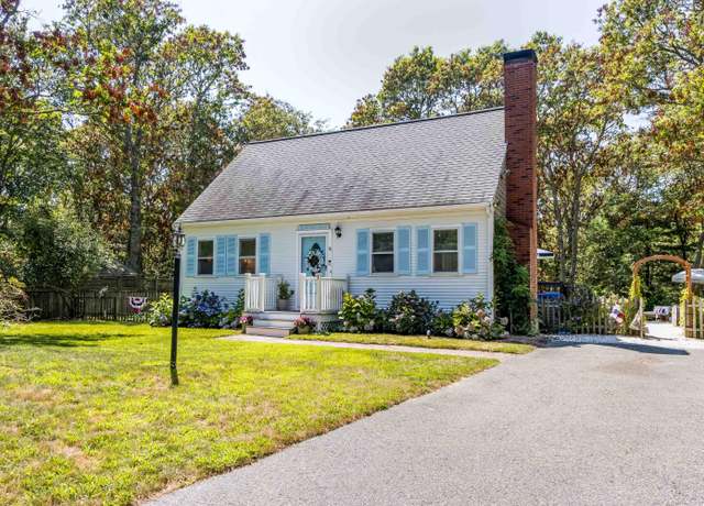 Property at 18 Sconset Cir, Sandwich, MA 02563, 3 beds, 2 baths