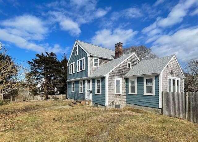 Property at 14 Walley Ct, Hyannis, MA 02601, 5 beds, 2 baths