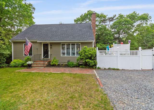 Property at 22 Rickey Ln, East Wareham, MA 02538, 4 beds, 3 baths