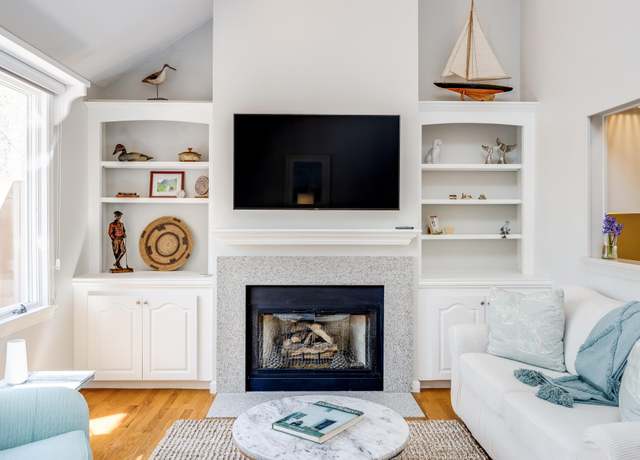 Property at 122 Kates Path Vlg, Yarmouth Port, MA 02675, 2 beds, 3.5 baths