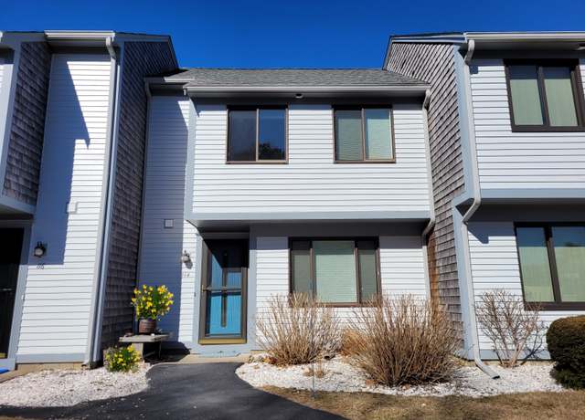 Property at 114 Chestnut Cir, Brewster, MA 02631, 2 beds, 1.5 baths