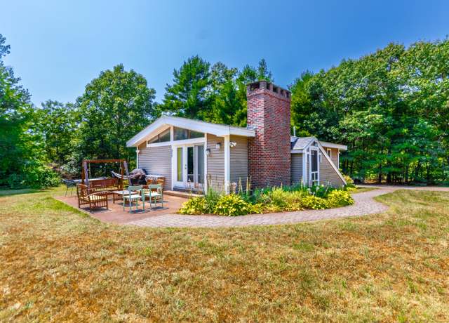 Property at 32 N Carver Rd, West Wareham, MA 02576, 2 beds, 1 bath