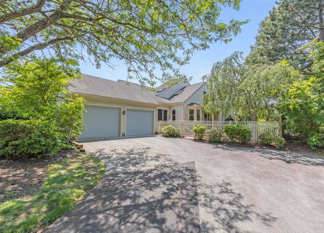 Property at 2 Pine Grove Vlg, Yarmouth Port, MA 02675, 2 beds, 2.5 baths