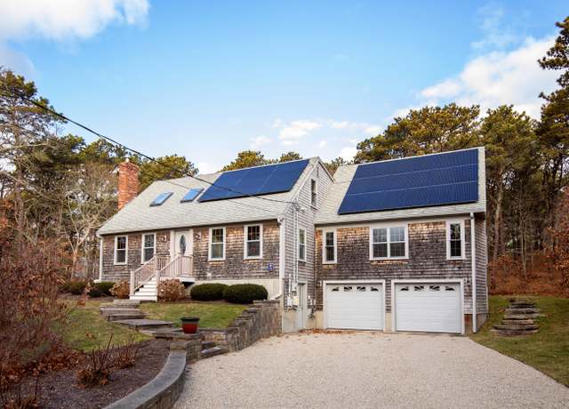 Property at 5 Hatch Ct, Eastham, MA 02642, 3 beds, 2.5 baths