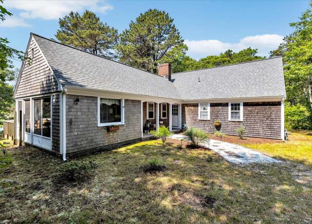 Property at 3 Five Corners Rd, Centerville, MA 02632, 5 beds, 2 baths